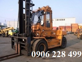 Cho thuê xe nâng tại Cầu Giấy Hà Nội, thuê xe nâng máy, Dịch vụ thuê xe tay nâng máy